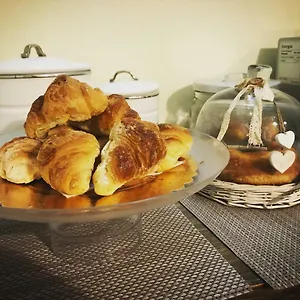 Svevaus Nocleg ze śniadaniem Bari